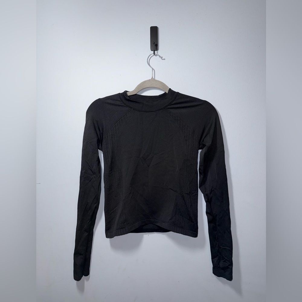 Fabletics Black Lightweight Long Sleeve Pullover Activewear Top Women’s S EUC